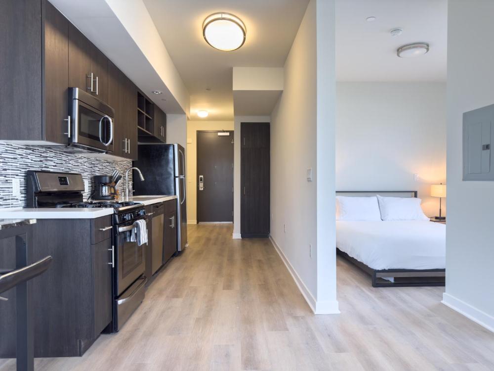Studio Suite - 5 Min Walk to Crypto Arena and Convention Center